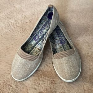 Comfy blowfish slip on sneakers